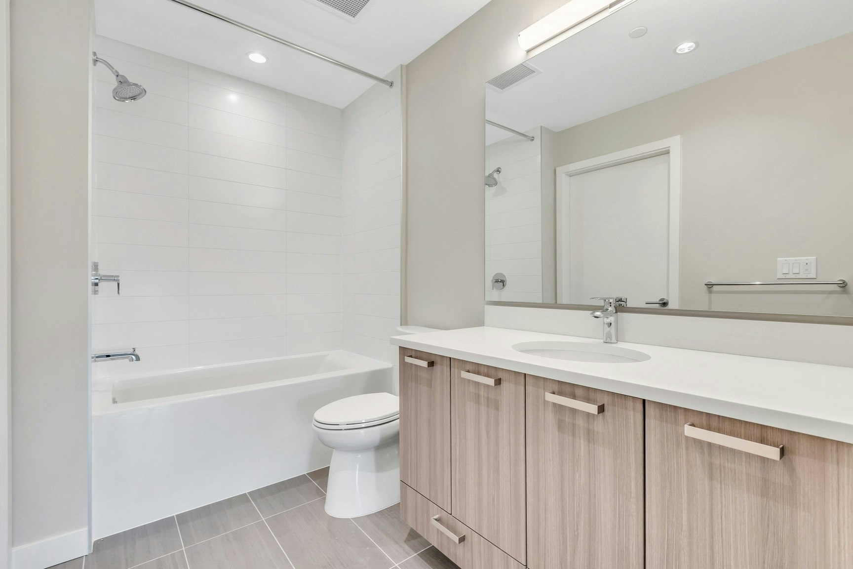 515-8690 Jack Uppal Street, Vancouver, BC, V5S 0K1 - 7