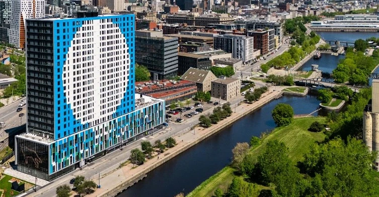 997 De La Commune Rue, Montréal, QC, H3C 1B8
