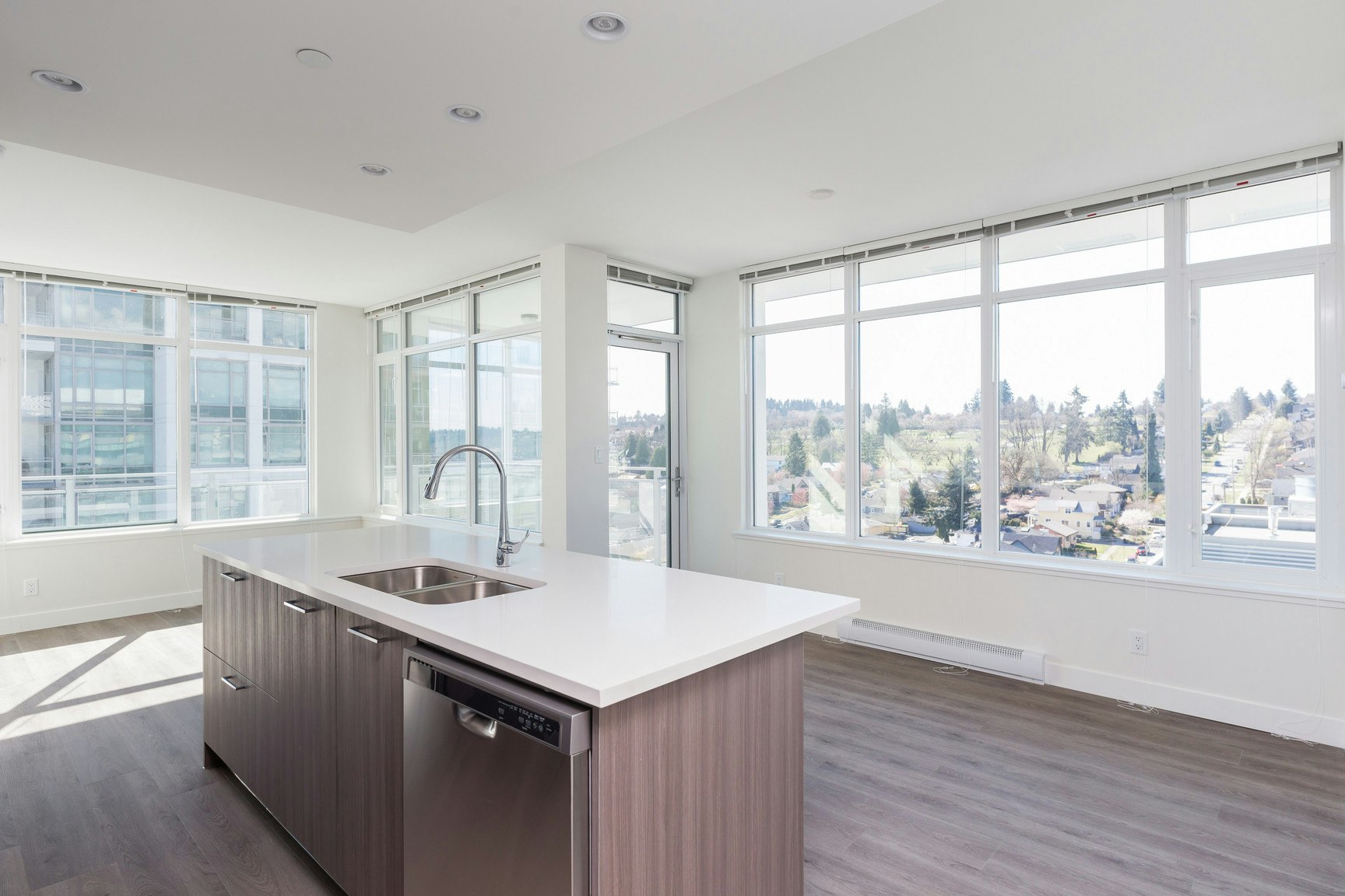 1410-228 Nelson's Crescent, New Westminster, BC, V3L 0H9 - 2