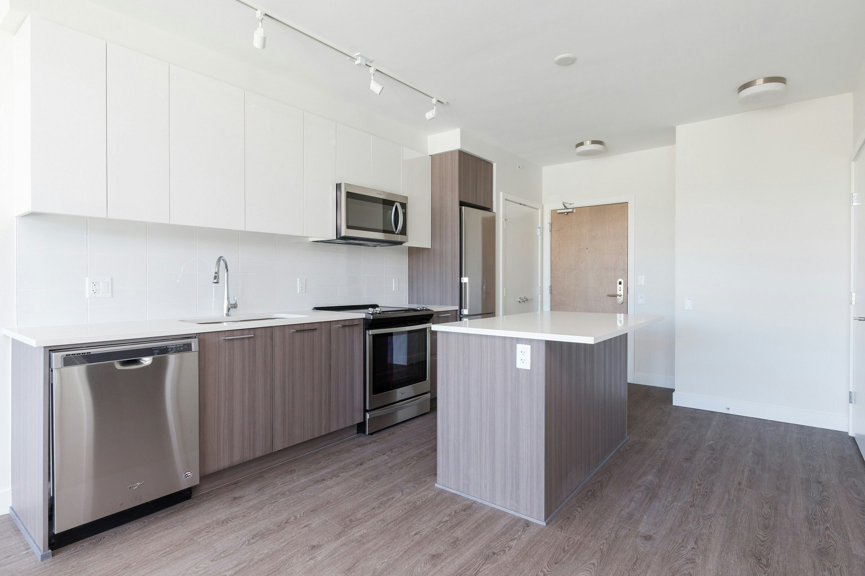 409-228 Nelson's Crescent, New Westminster, BC, V3L 0H9