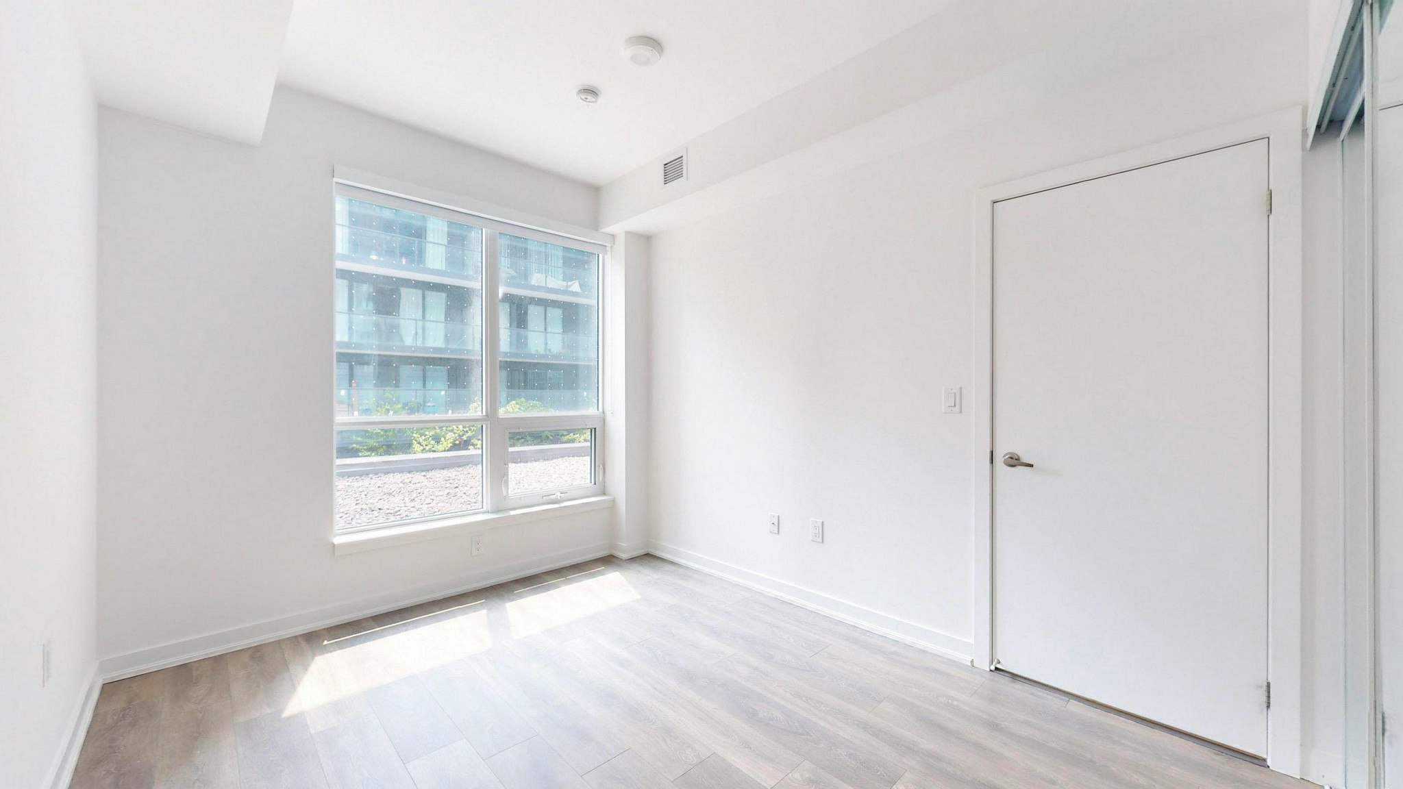 FEED-31 Phipps Street, Toronto, ON, M4Y 0E5 - 11