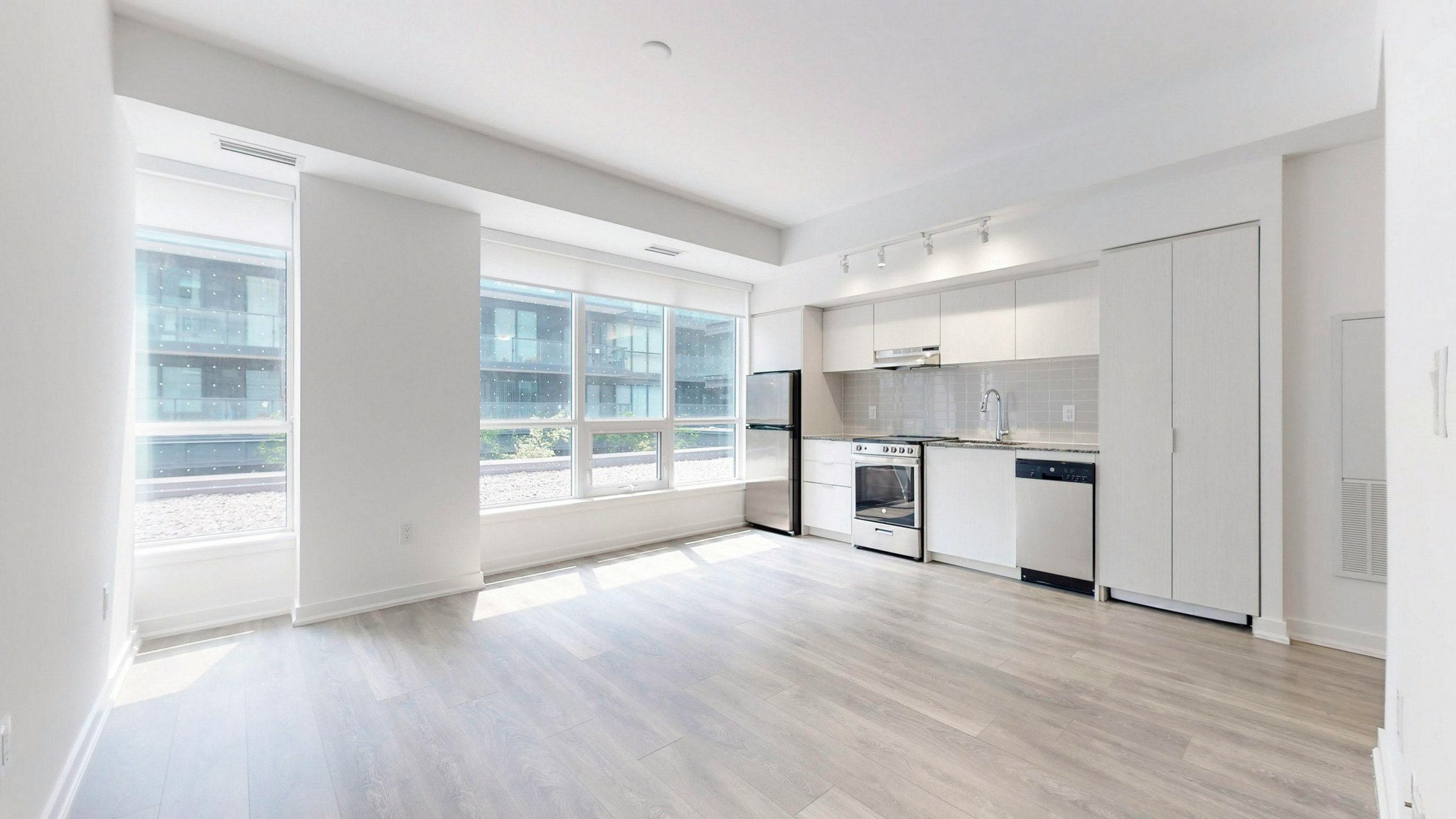 FEED-31 Phipps Street, Toronto, ON, M4Y 0E5 - 5