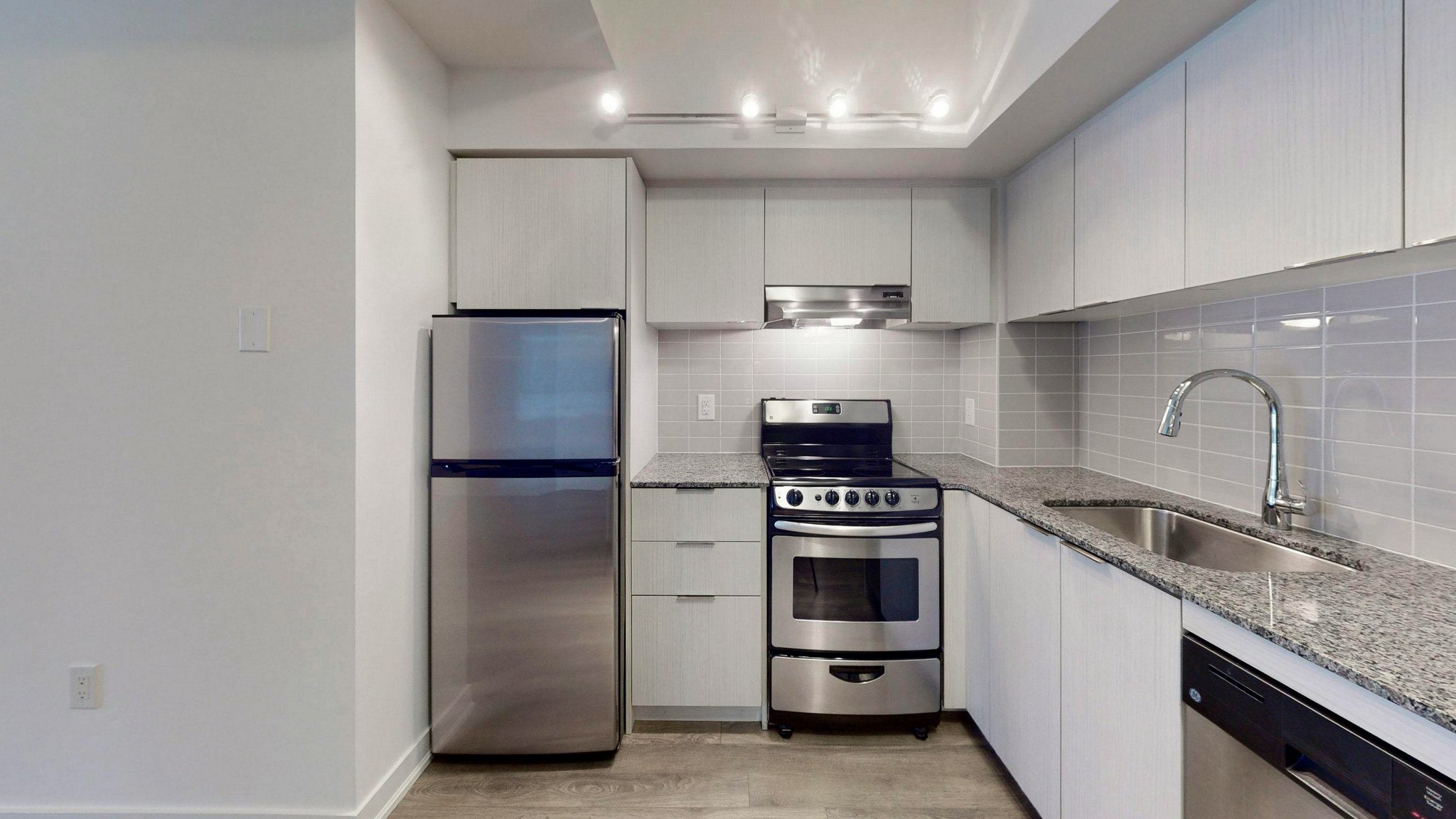 FEED-31 Phipps Street, Toronto, ON, M4Y 0E5 - 12