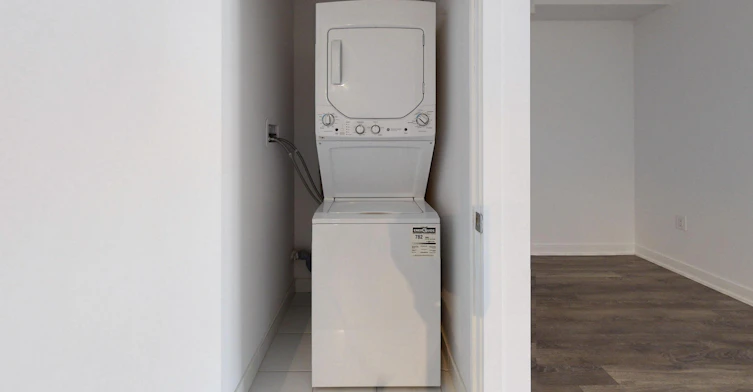 FEED-31 Phipps Street, Toronto, ON, M4Y 0E5 - 14