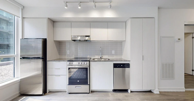 FEED-31 Phipps Street, Toronto, ON, M4Y 0E5 - 3