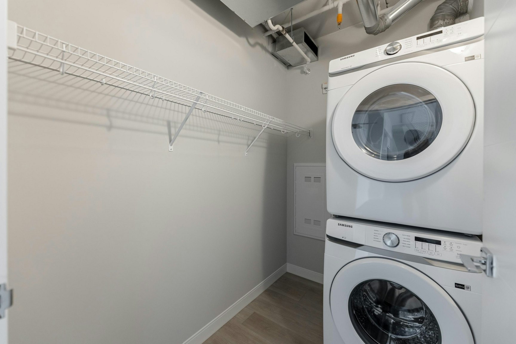 Gimli A-15 Refinery Way, Winnipeg, MB, R3T 6K1