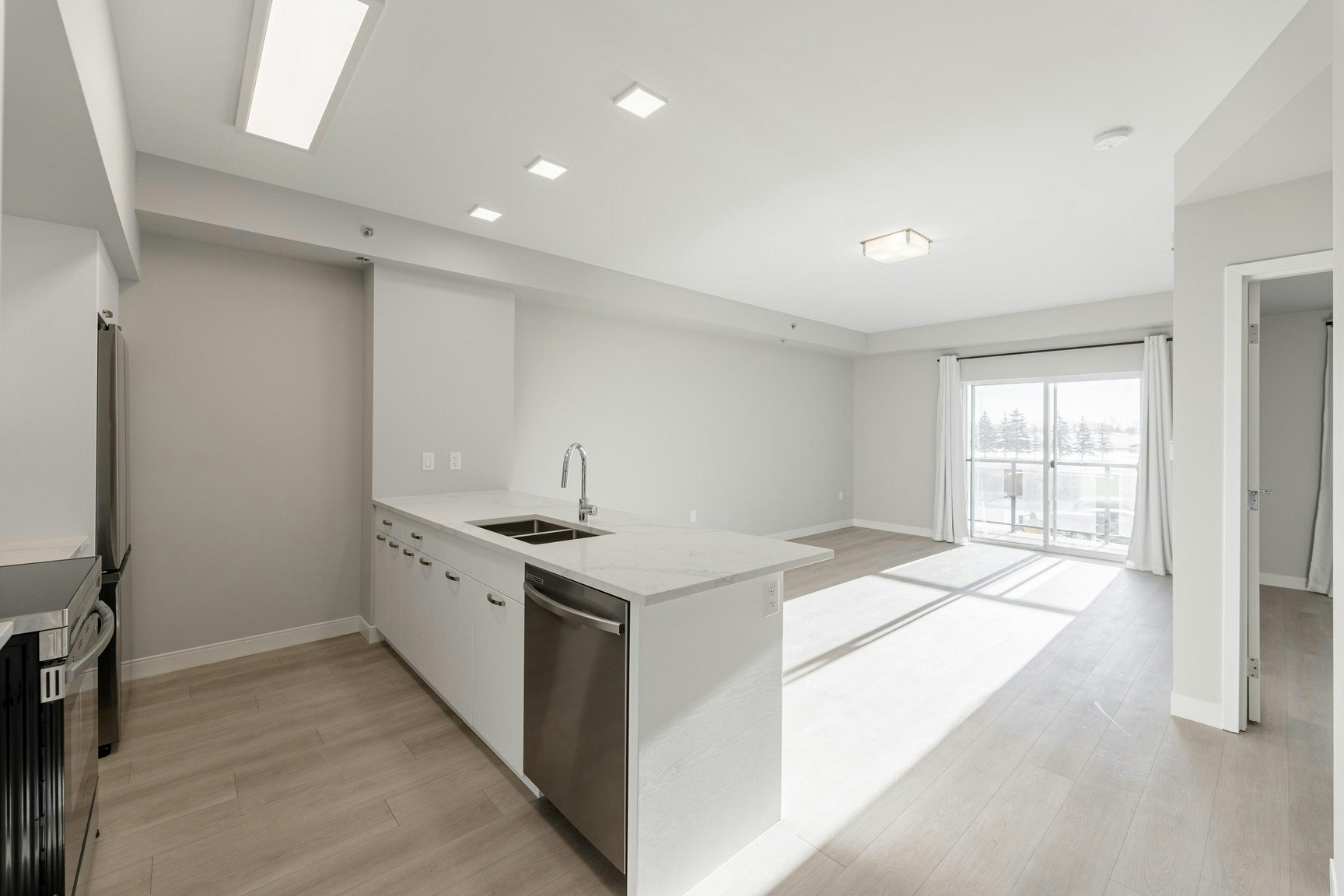 Gimli B-15 Refinery Way, Winnipeg, MB, R3T 6K1 - 15