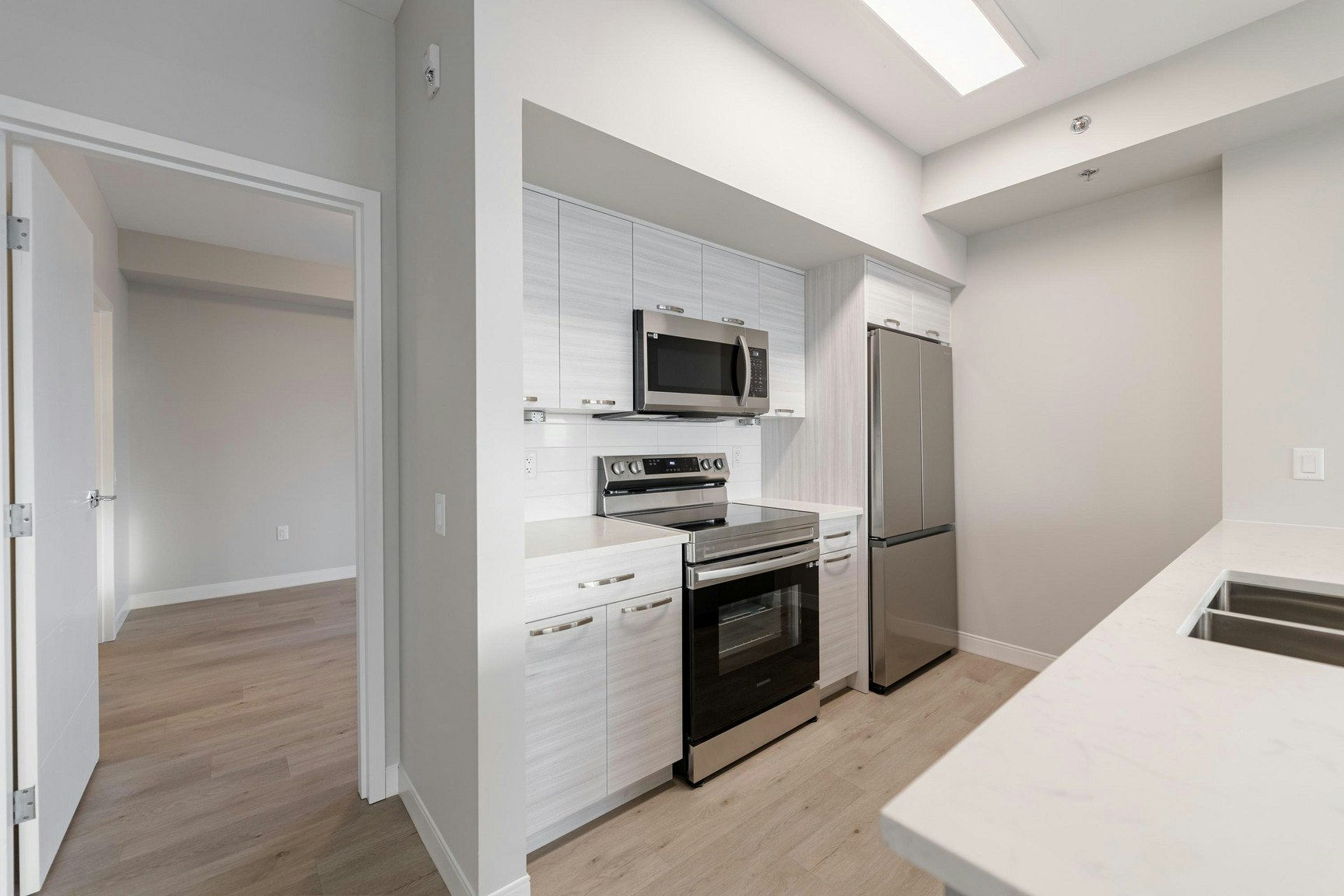 Emerson-15 Refinery Way, Winnipeg, MB, R3T 6K1 - 13