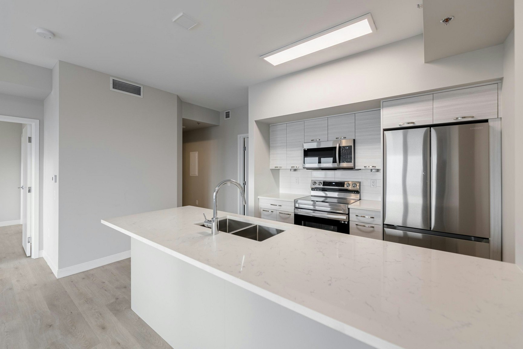 Winnipeg-15 Refinery Way, Winnipeg, MB, R3T 6K1