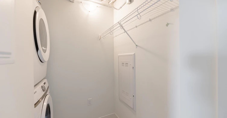 Brandon-15 Refinery Way, Winnipeg, MB, R3T 6K1