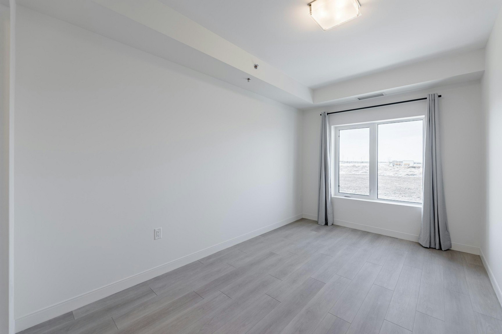 Brandon-15 Refinery Way, Winnipeg, MB, R3T 6K1 - 2