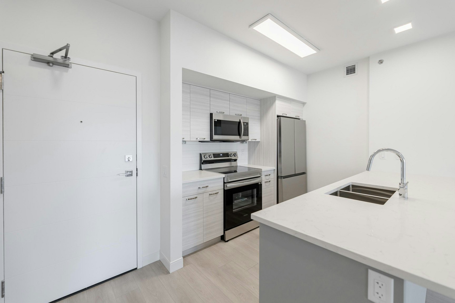Brandon-15 Refinery Way, Winnipeg, MB, R3T 6K1 - 12