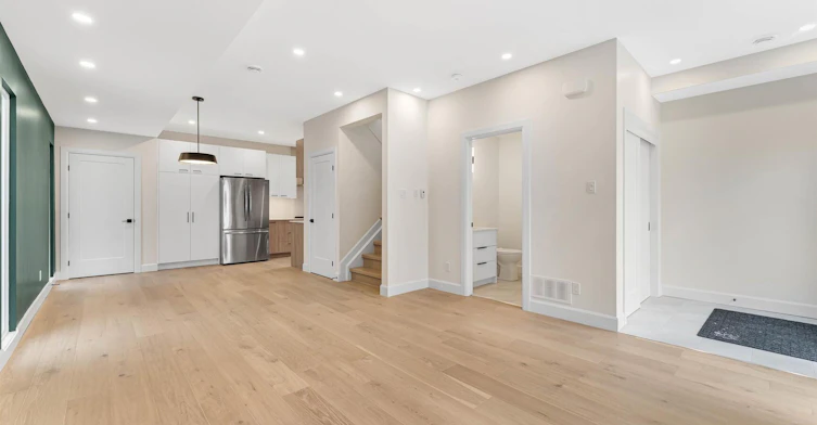 A-847 Woodroffe Avenue, Ottawa, ON, K2A 2G5 - 5