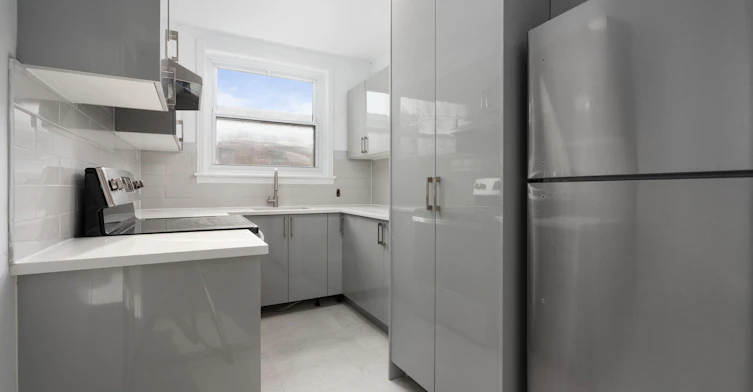 527-3777 Des Neiges Côte, Montréal, QC, H3H 1V8 - 6
