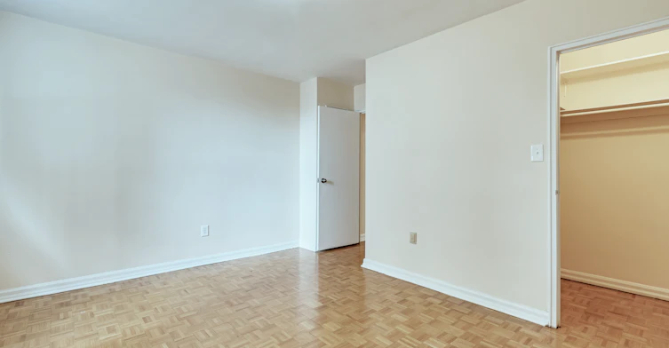 FEED-300 Eglinton Avenue East, Toronto, ON, M4P 1L5 - 12