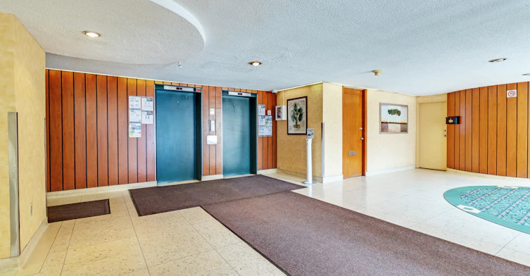 FEED-300 Eglinton Avenue East, Toronto, ON, M4P 1L5 - 17