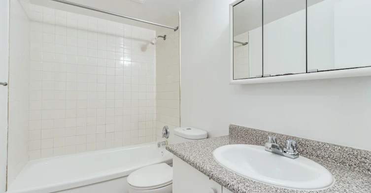 FEED-300 Eglinton Avenue East, Toronto, ON, M4P 1L5 - 6