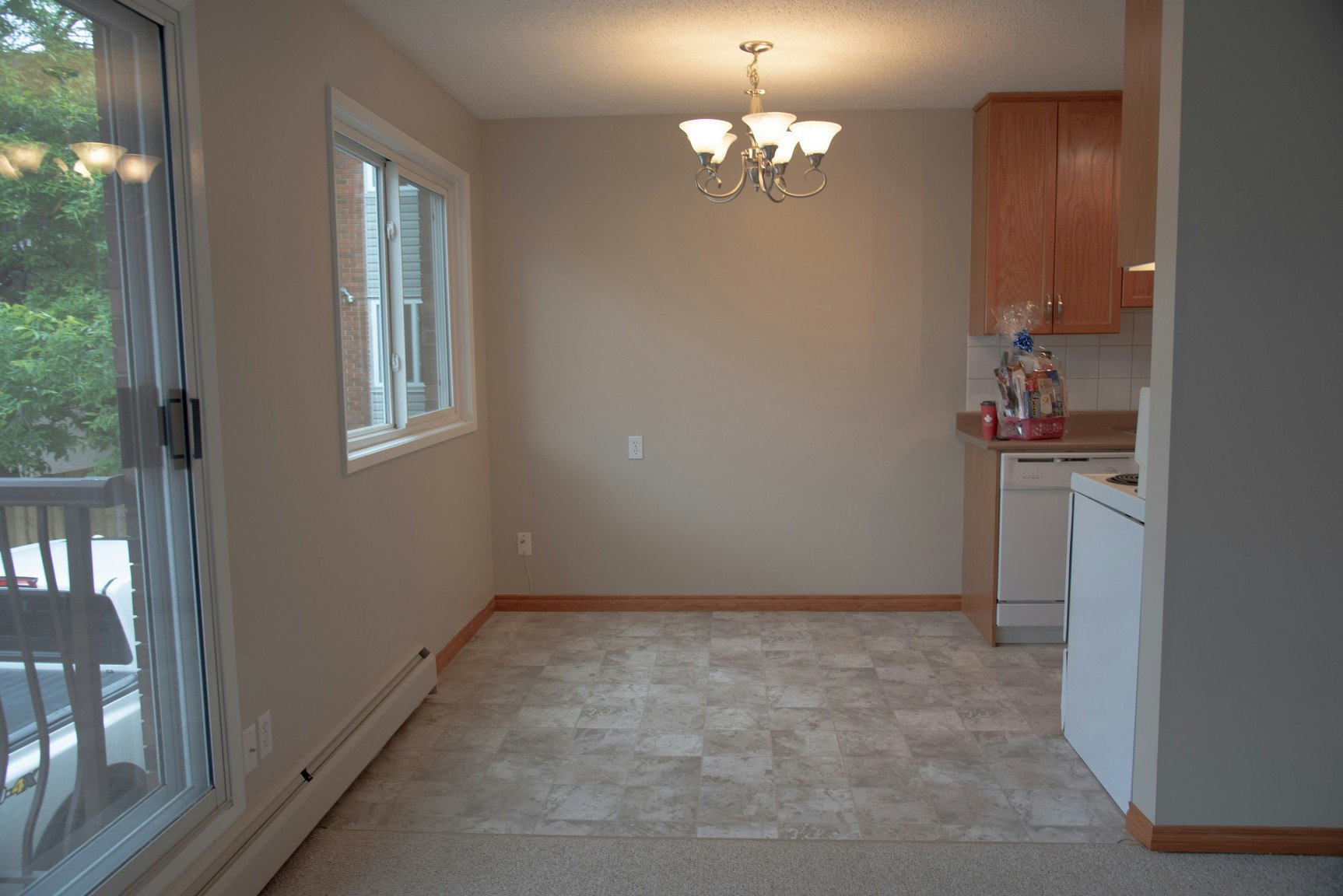 202-10235 114 Street NW, Edmonton, AB, T5K 1S1 - 7