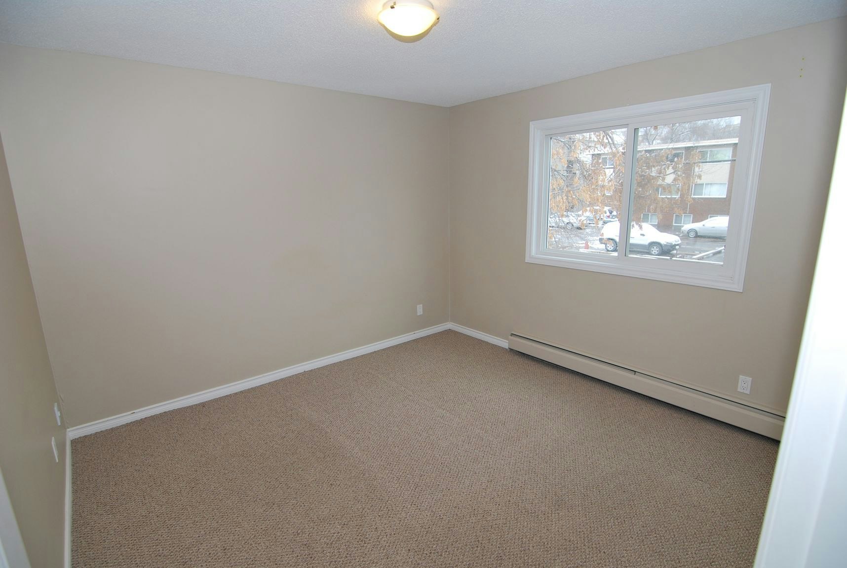 308-10235 114 Street NW, Edmonton, AB, T5K 1S1 - 12