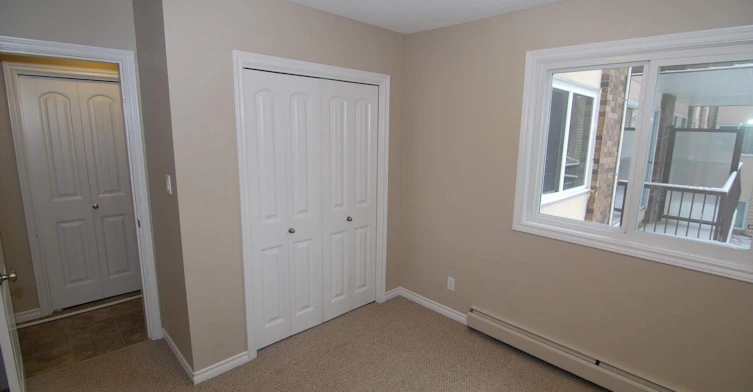 308-10235 114 Street NW, Edmonton, AB, T5K 1S1 - 4