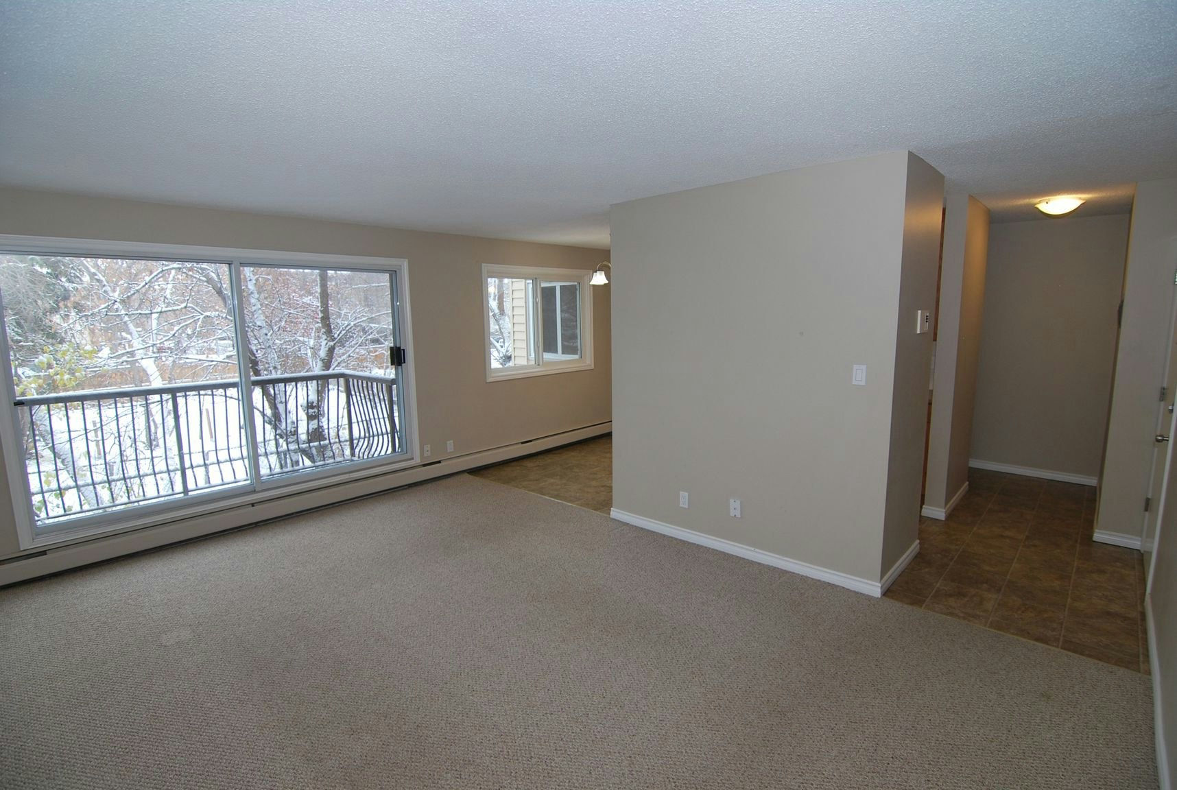308-10235 114 Street NW, Edmonton, AB, T5K 1S1 - 8