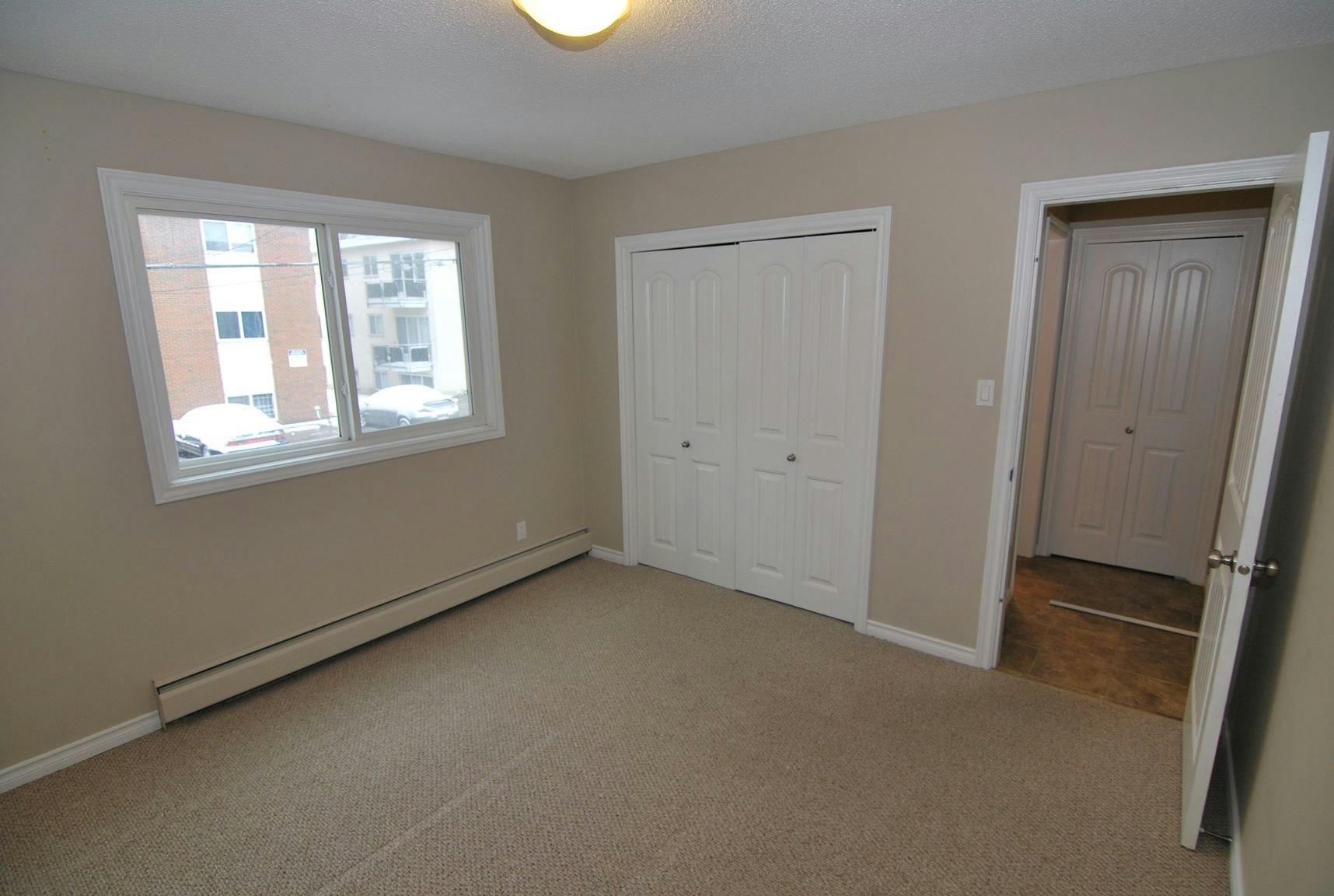 308-10235 114 Street NW, Edmonton, AB, T5K 1S1 - 11