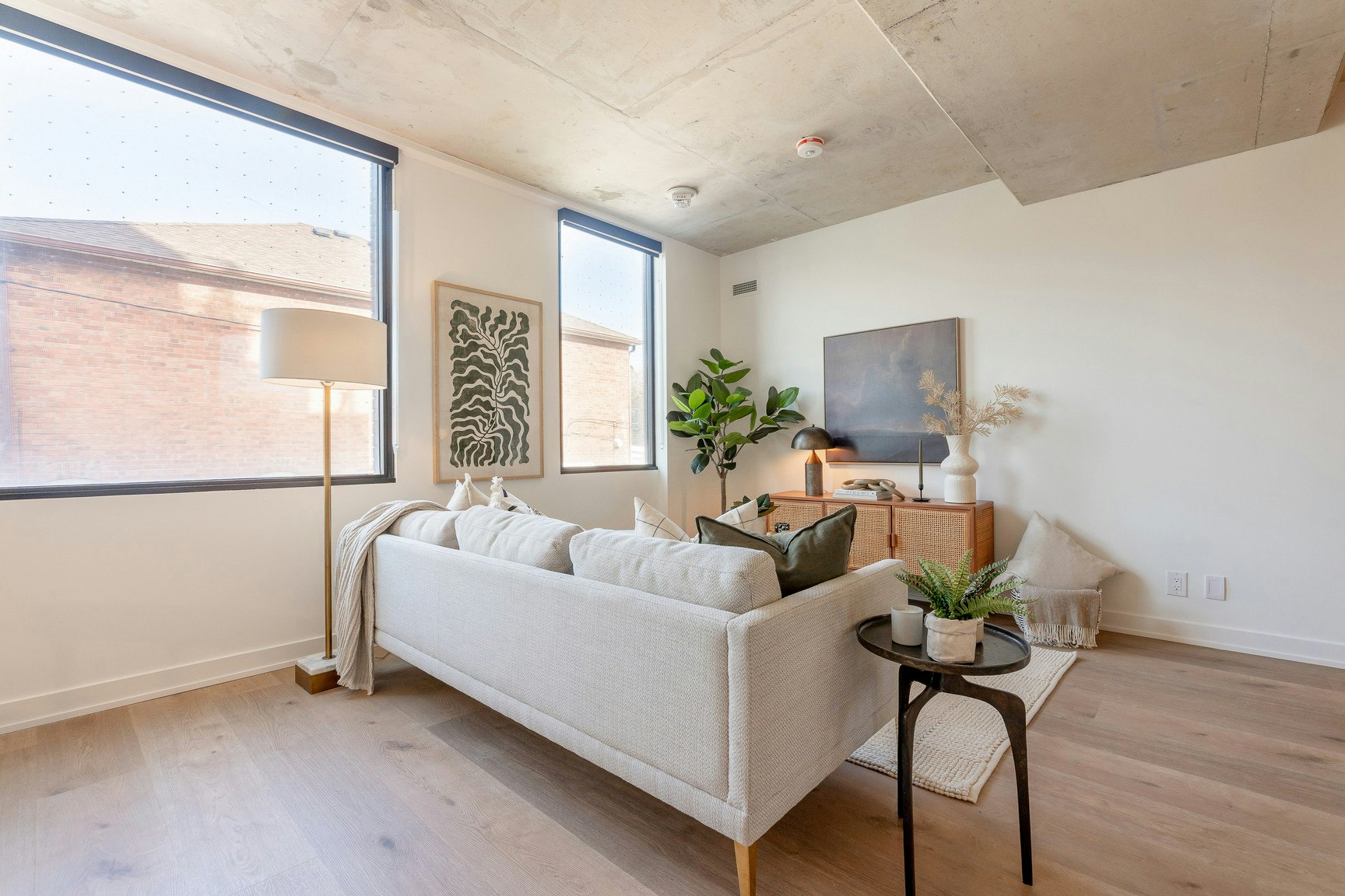 402-7 Fairbank Avenue, Toronto, ON, M6E 2J6 - 8