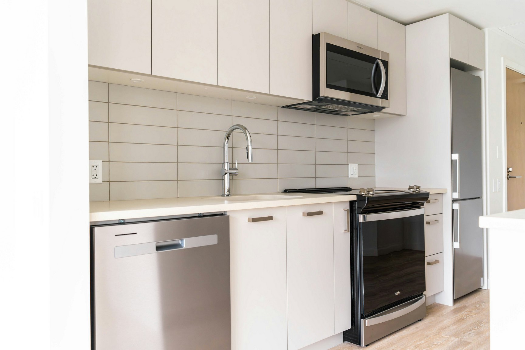 2501-268 Nelson's Court, New Westminster, BC, V3L 0K7