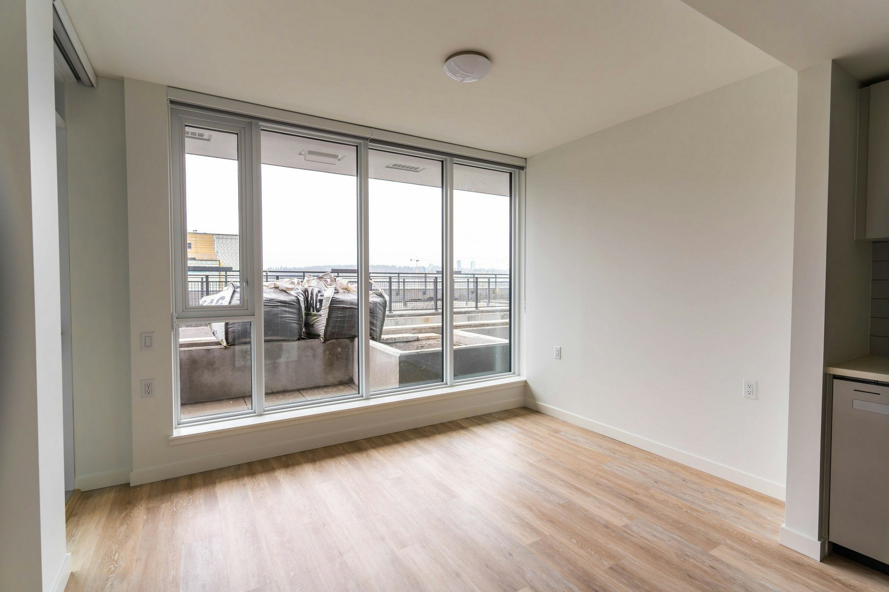 2501-268 Nelson's Court, New Westminster, BC, V3L 0K7 - 7