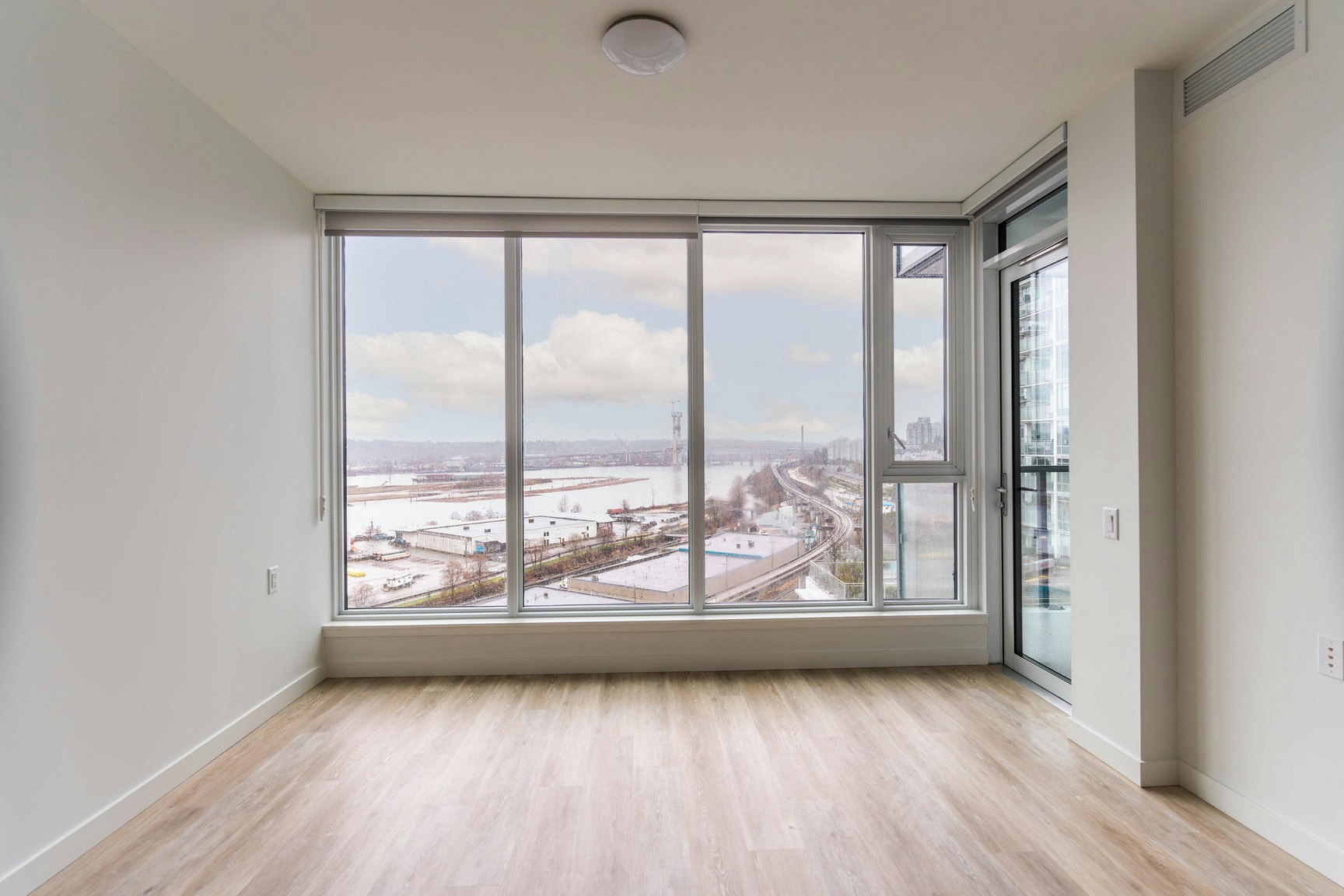0000-268 Nelson's Court, New Westminster, BC, V3L 0K7 - 8