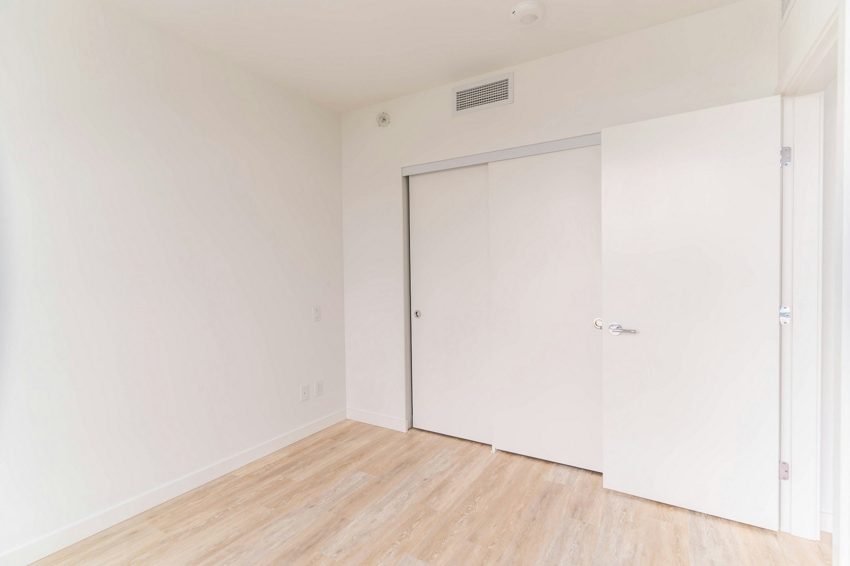 0000-268 Nelson's Court, New Westminster, BC, V3L 0K7 - 9