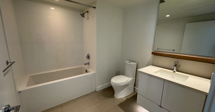 810-268 Nelson's Court, New Westminster, BC, V3L 0K7 - 10