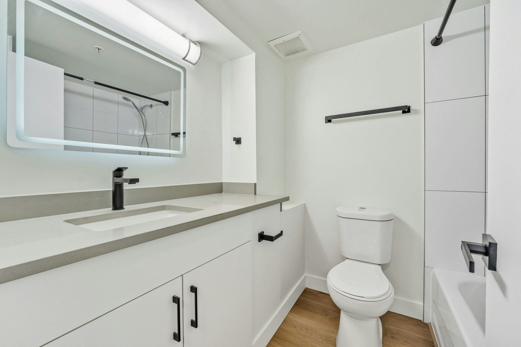 1450 West Georgia, Vancouver, BC, V6G 2T8 - 15