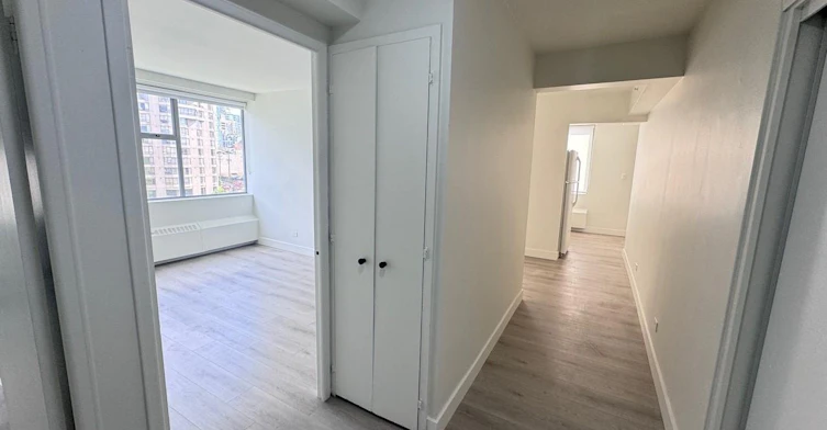 1007-1450 West Georgia, Vancouver, BC, V6G 2T8 - 7