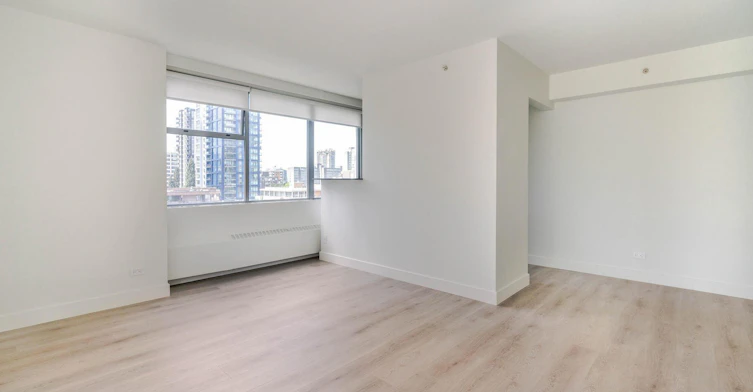 1007-1450 West Georgia, Vancouver, BC, V6G 2T8 - 4