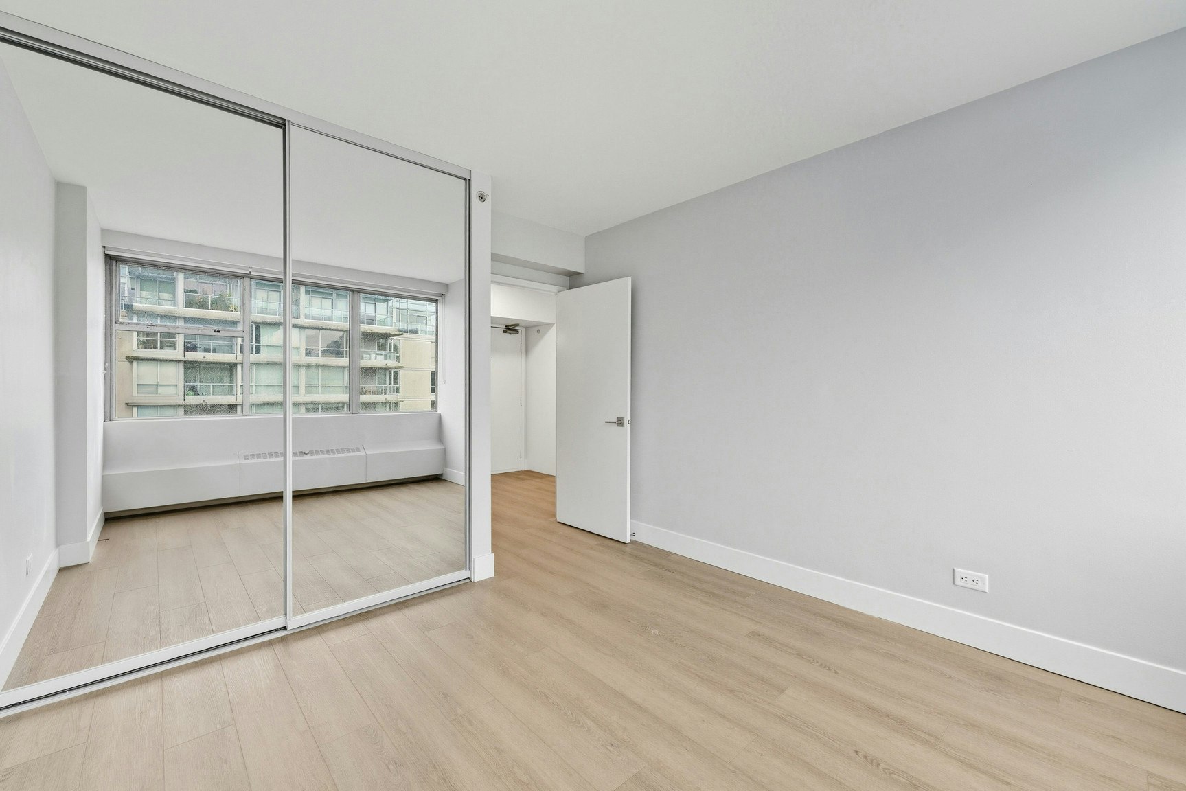 2105-1450 West Georgia, Vancouver, BC, V6G 2T8 - 11
