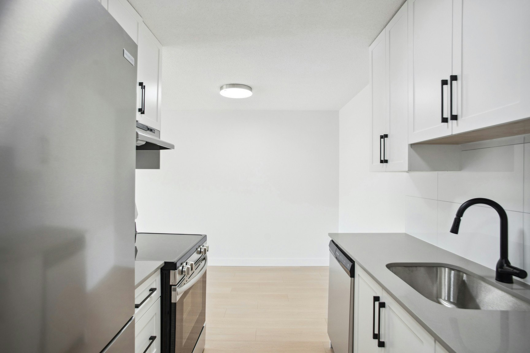 203-549 Dansey Avenue, Coquitlam, BC, V3K 3G1 - 4