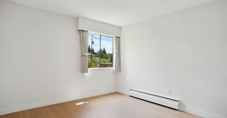 309-549 Dansey Avenue, Coquitlam, BC, V3K 3G1 - 4