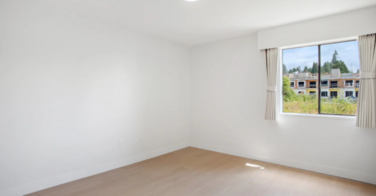 309-549 Dansey Avenue, Coquitlam, BC, V3K 3G1 - 5