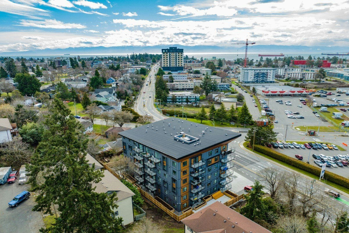 687 Admirals Road, Esquimalt, BC, V9A 2N9 - 9