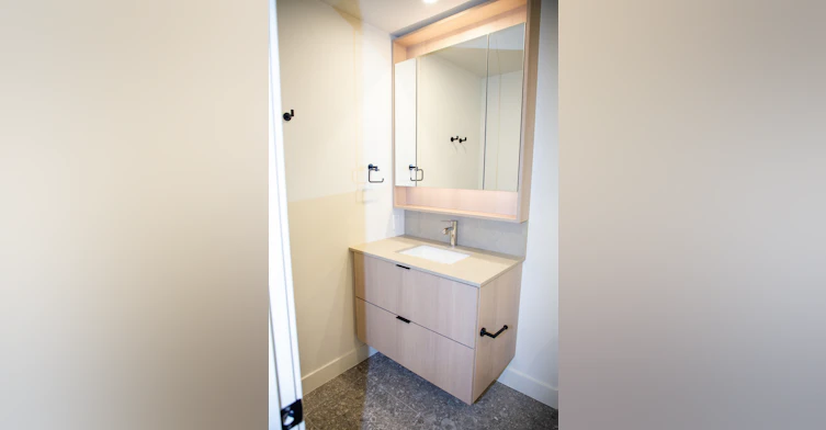 205-9873 King George Boulevard, Surrey, BC, V3T 0T2 - 14