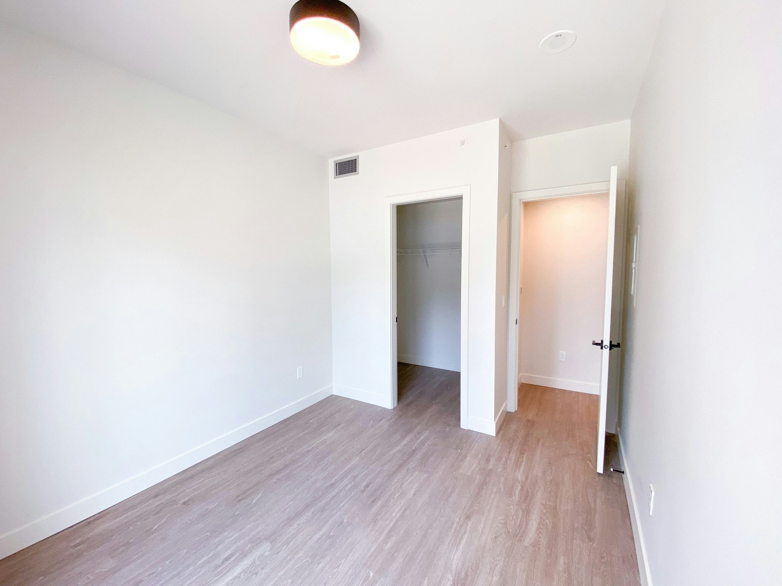 1804-9873 King George Boulevard, Surrey, BC, V3T 0T2 - 23