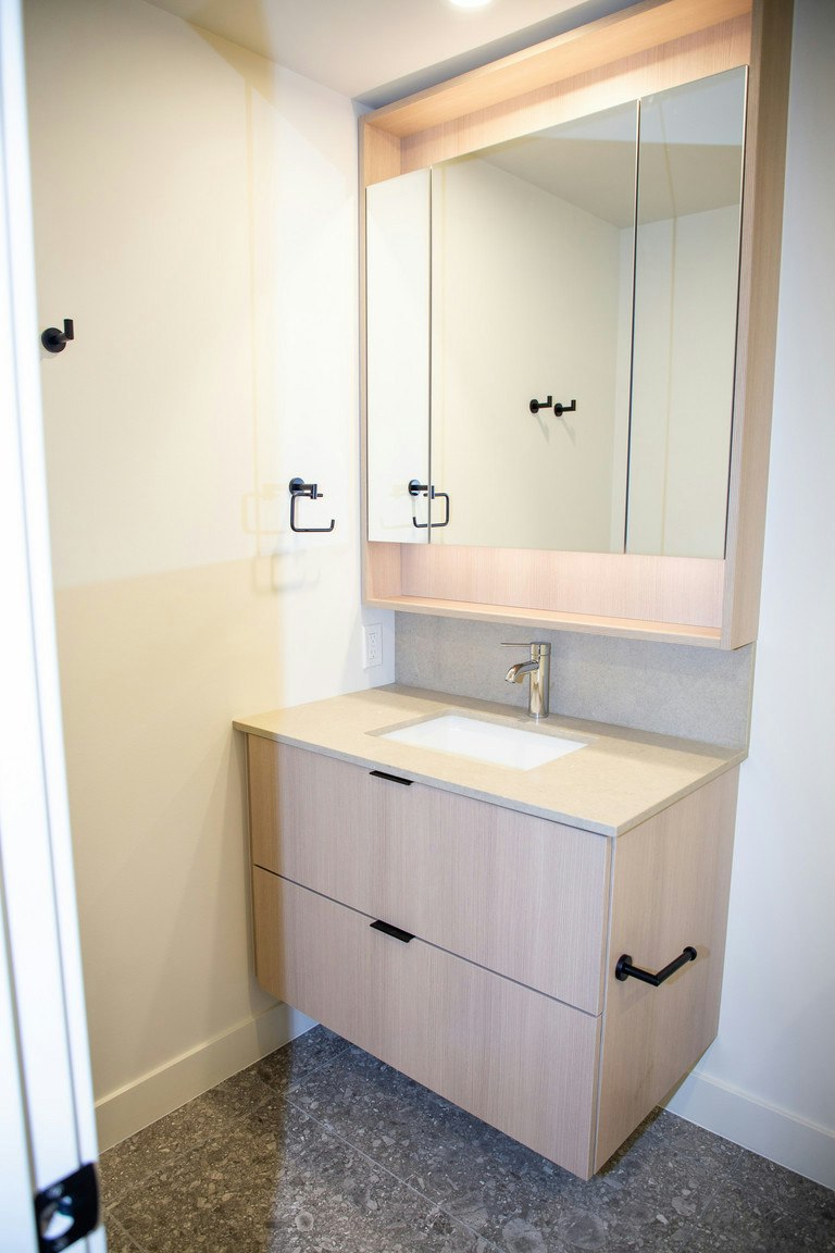 1804-9873 King George Boulevard, Surrey, BC, V3T 0T2 - 14