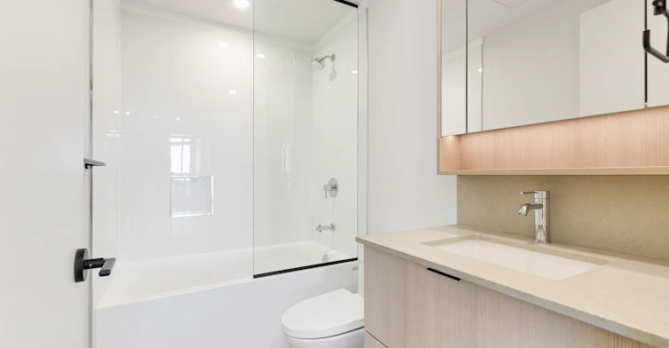 407-9873 King George Boulevard, Surrey, BC, V3T 0T2 - 13