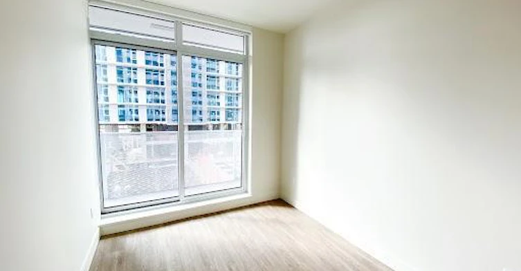 0704-9873 King George Boulevard, Surrey, BC, V3T 0T2 - 7