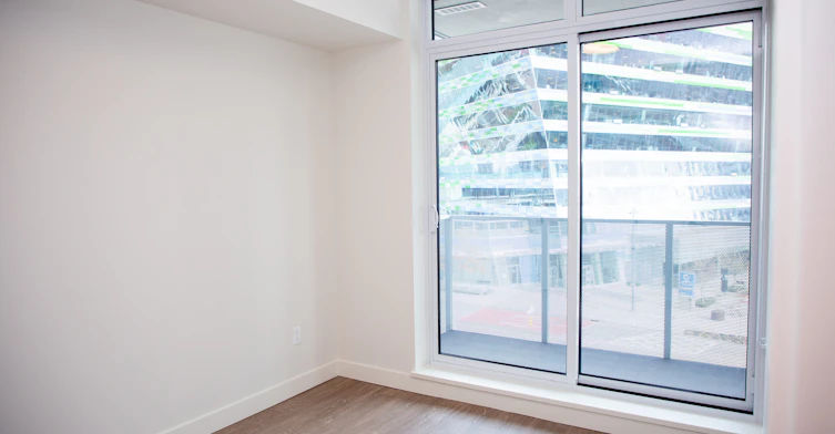 1603-9873 King George Boulevard, Surrey, BC, V3T 0T2 - 9