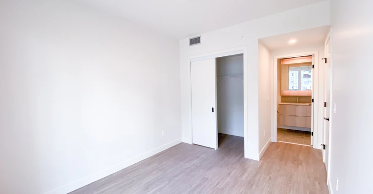 1603-9873 King George Boulevard, Surrey, BC, V3T 0T2 - 7
