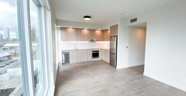 0208-9873 King George Boulevard, Surrey, BC, V3T 0T2 - 8
