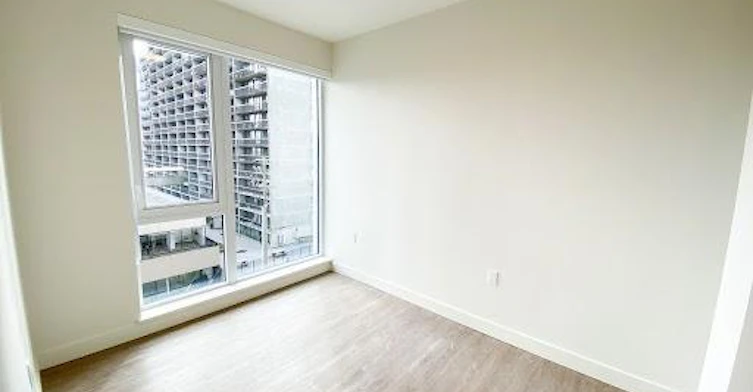 0208-9873 King George Boulevard, Surrey, BC, V3T 0T2 - 11
