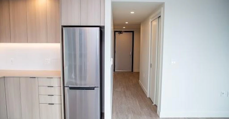 0208-9873 King George Boulevard, Surrey, BC, V3T 0T2 - 6